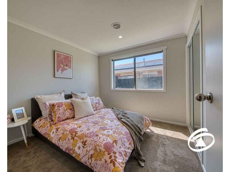 8 Gaslight Street, Longwarry VIC 3816