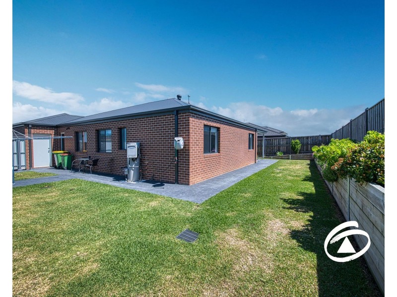 4 Camellia Drive, Bunyip VIC 3815
