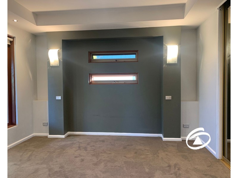 2 Savage Street, Pakenham VIC 3810