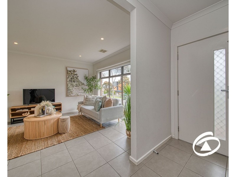 10 Adriatic Way, Pakenham VIC 3810