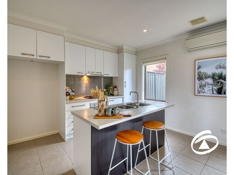 10 Adriatic Way, Pakenham VIC 3810