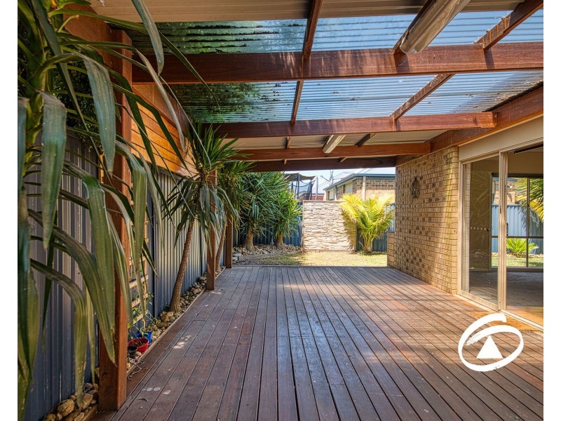 24 Mallee Circuit, Pakenham VIC 3810