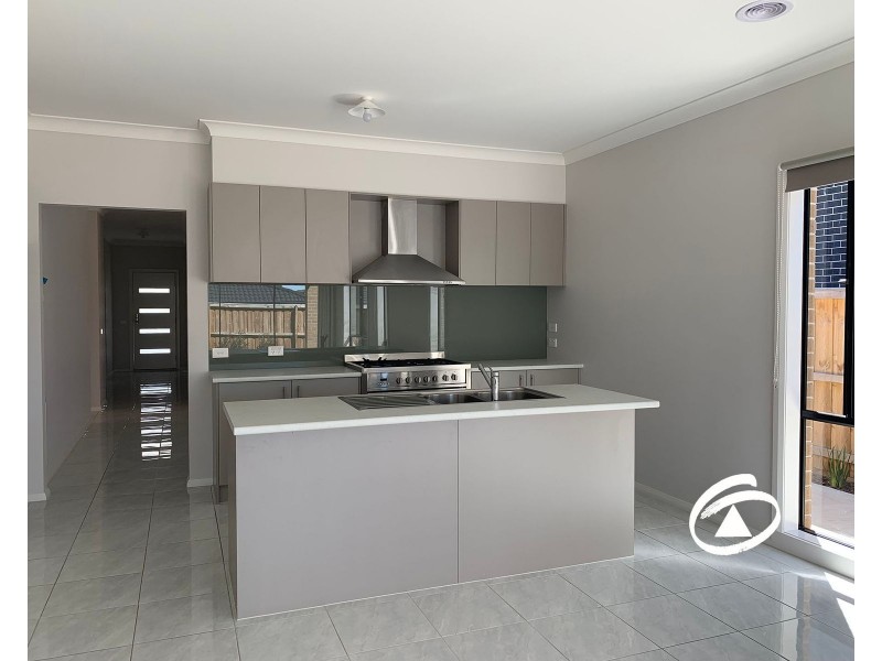 224 Pink Hill Boulevard, Officer VIC 3809