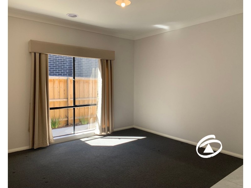 224 Pink Hill Boulevard, Officer VIC 3809