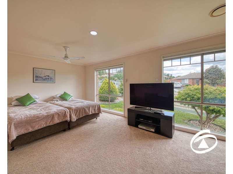 40 Leigh Drive, Pakenham VIC 3810