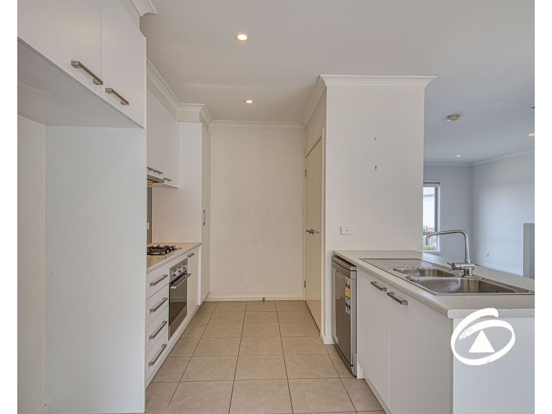 67 Atlantic Drive, Pakenham VIC 3810