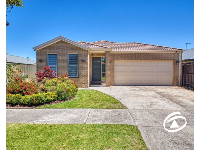 16 Cullen Drive, Lang Lang VIC 3984