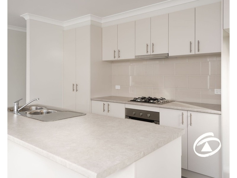 4/5 Spencer Place, Pakenham VIC 3810