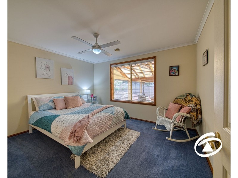 14 Overland Rise, Pakenham VIC 3810