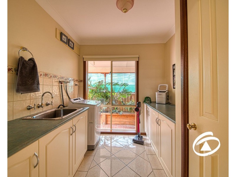 14 Overland Rise, Pakenham VIC 3810