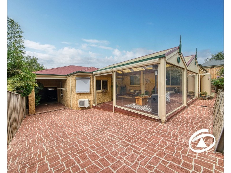 14 Overland Rise, Pakenham VIC 3810