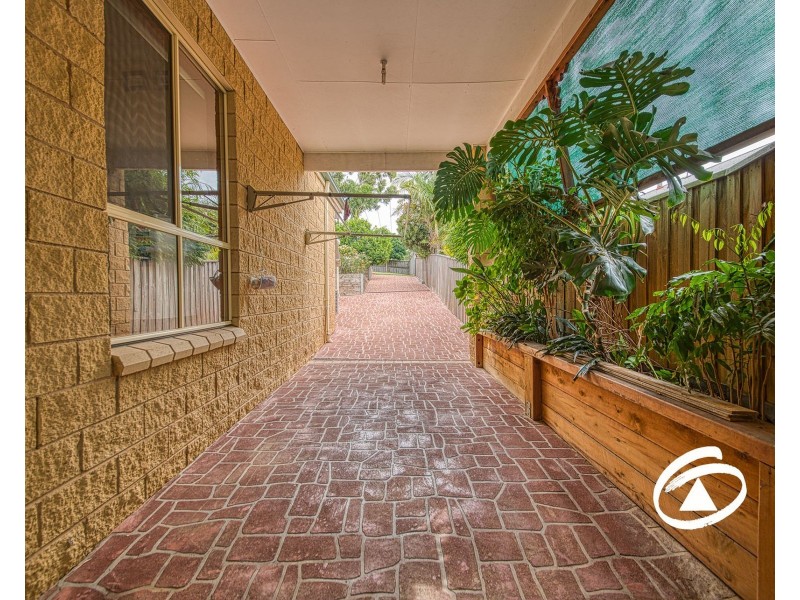 14 Overland Rise, Pakenham VIC 3810