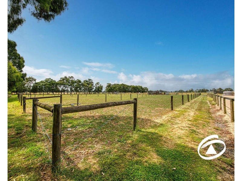 375 Fourteen Mile Road, Garfield VIC 3814