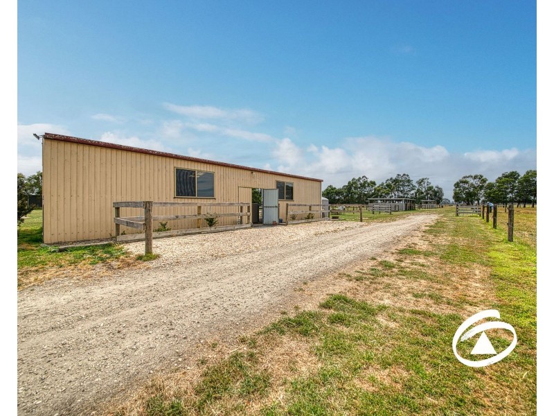 375 Fourteen Mile Road, Garfield VIC 3814