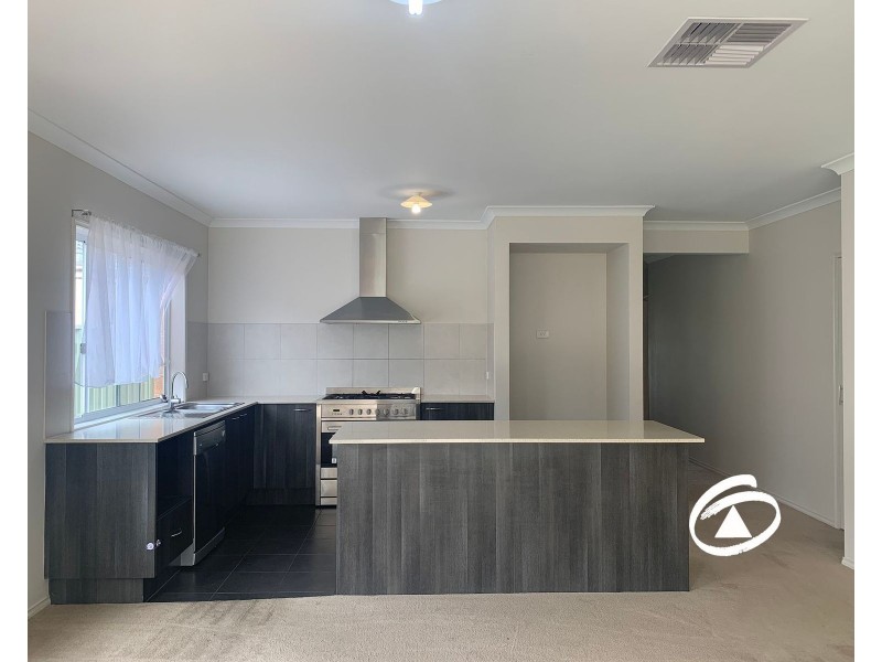 3 Moore Mews, Pakenham VIC 3810