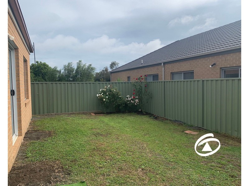 3 Moore Mews, Pakenham VIC 3810