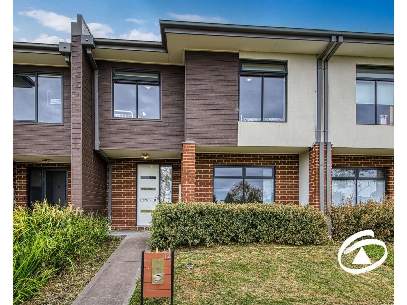 12 Todd Lane, Pakenham VIC 3810