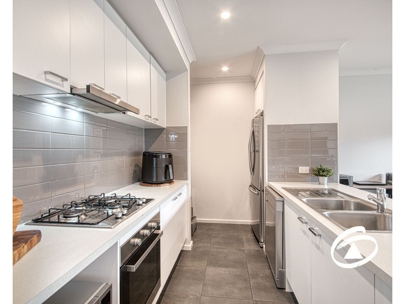 12 Todd Lane, Pakenham VIC 3810