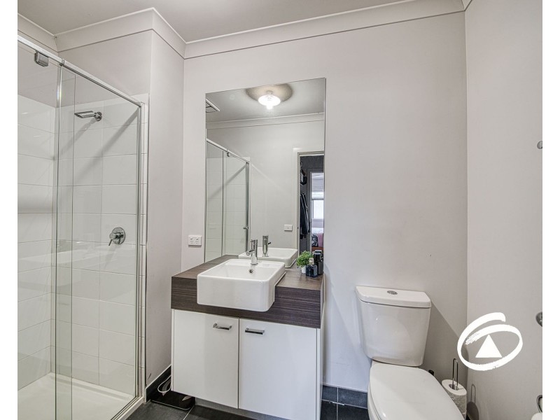 12 Todd Lane, Pakenham VIC 3810