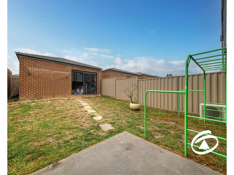 12 Todd Lane, Pakenham VIC 3810