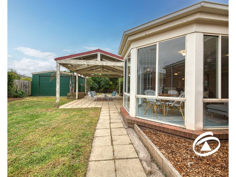 31 Grevillea Place, Pakenham VIC 3810