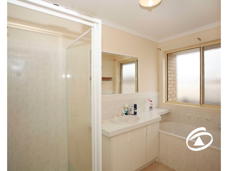 23 Grice Quadrant, Pakenham VIC 3810