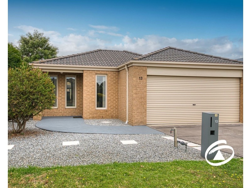 13 Olivia Court, Pakenham VIC 3810