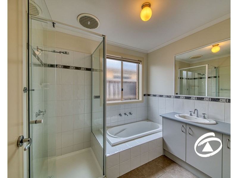 13 Olivia Court, Pakenham VIC 3810