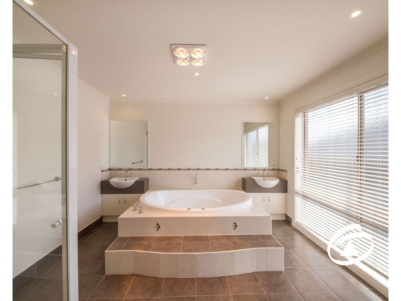 5 Kerferd Street, Berwick VIC 3806