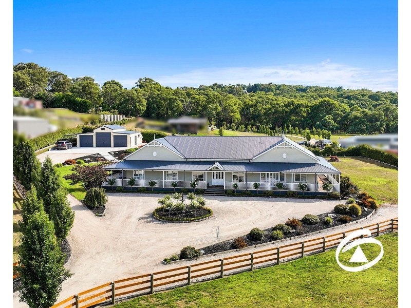 8 Ravendene Court, Maryknoll VIC 3812