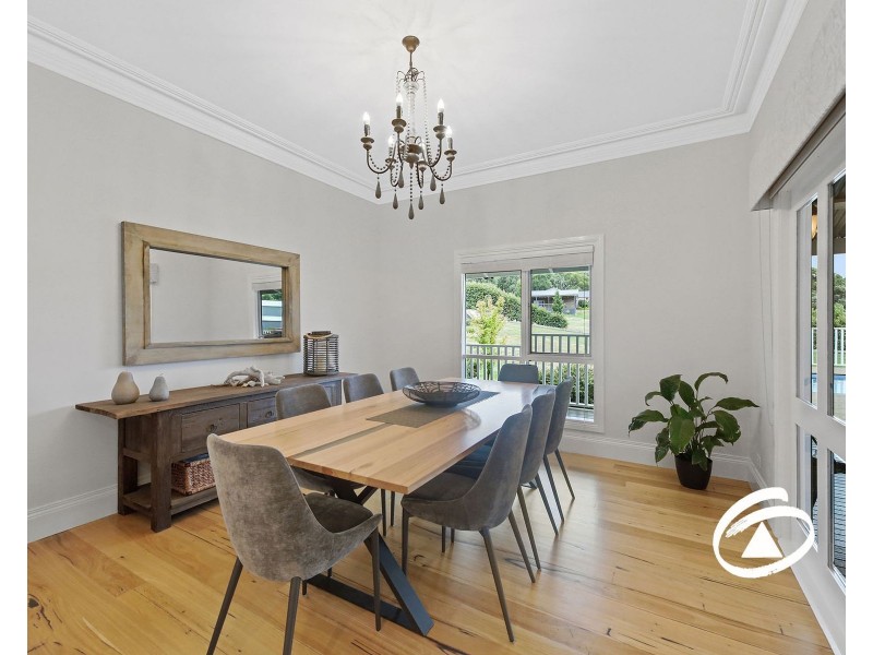 8 Ravendene Court, Maryknoll VIC 3812