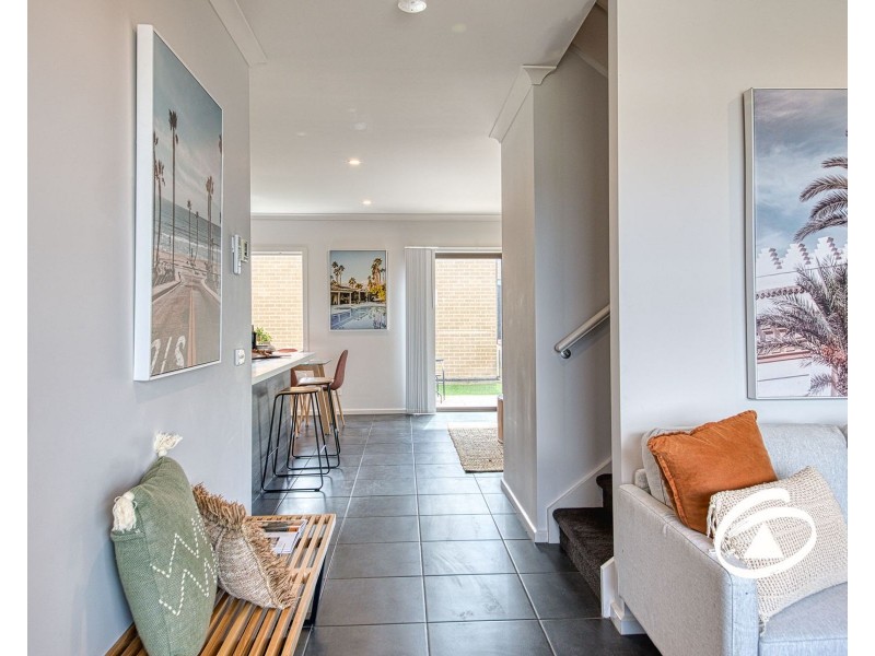 49 Atlantic Drive, Pakenham VIC 3810