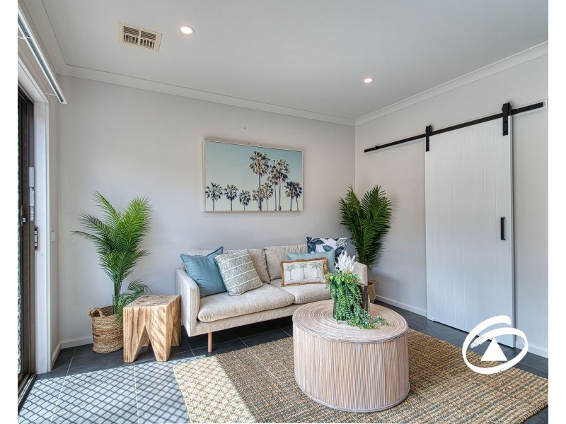 49 Atlantic Drive, Pakenham VIC 3810