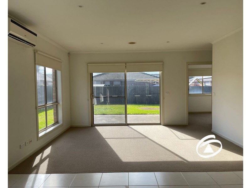 53 Syme Road, Pakenham VIC 3810