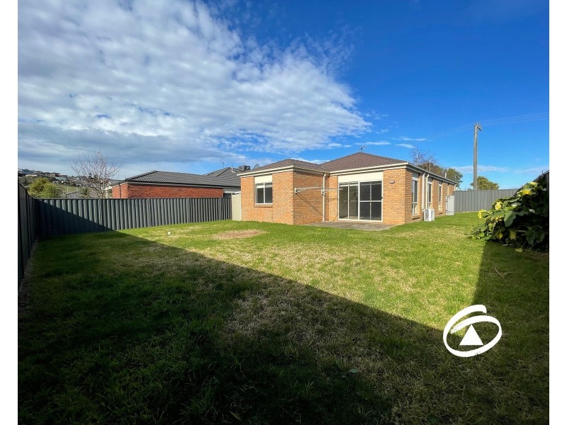 53 Syme Road, Pakenham VIC 3810