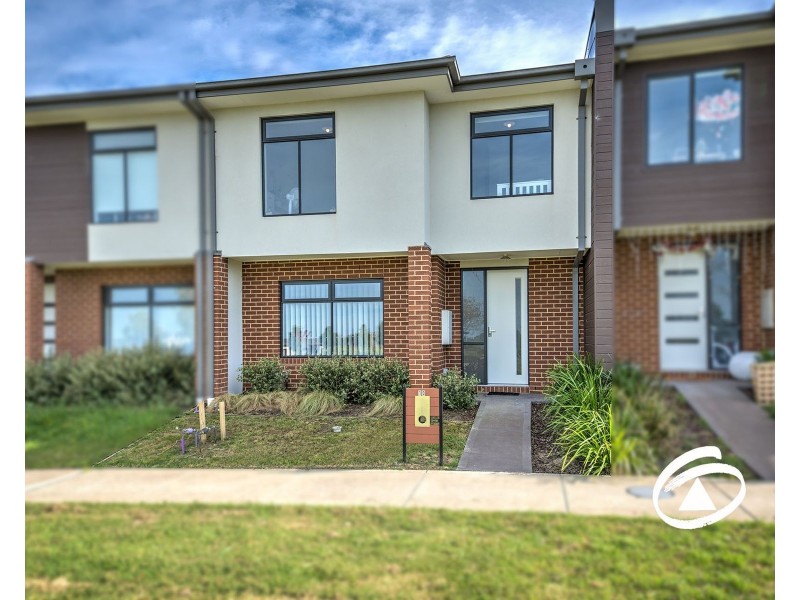 10 Todd Lane, Pakenham VIC 3810