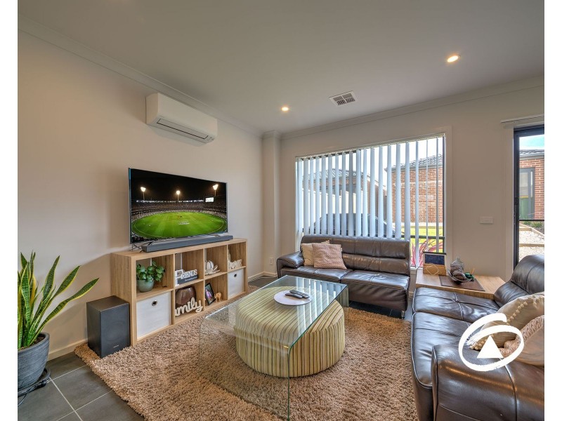 10 Todd Lane, Pakenham VIC 3810