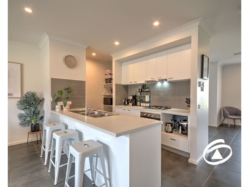 10 Todd Lane, Pakenham VIC 3810