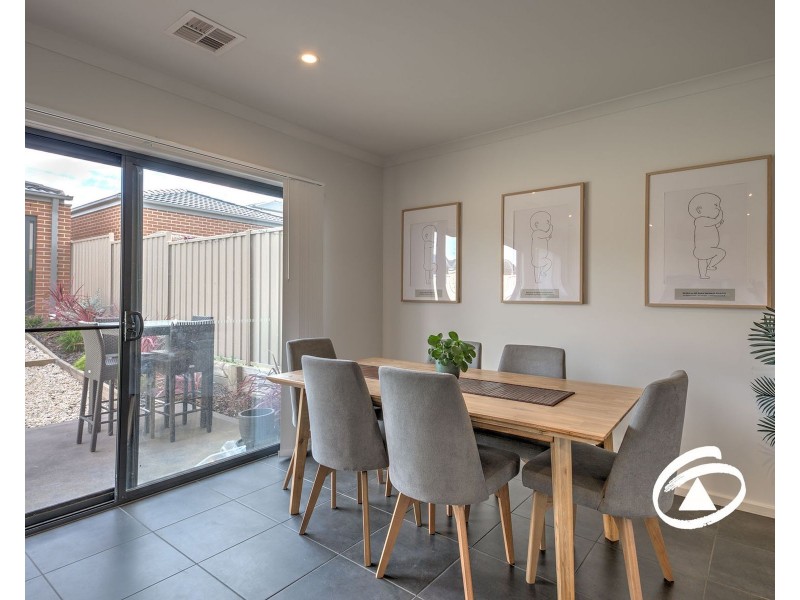 10 Todd Lane, Pakenham VIC 3810