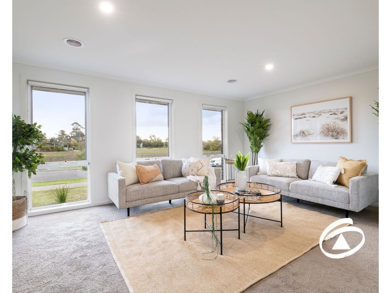 11 Amber Lane, Koo Wee Rup VIC 3981