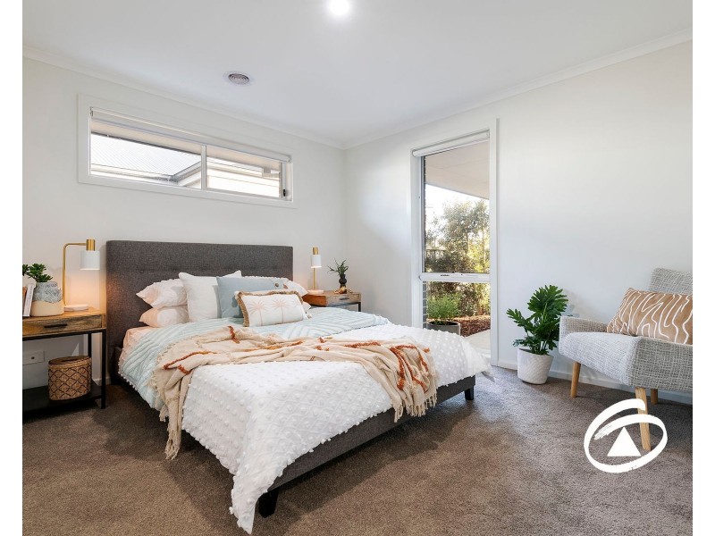 11 Amber Lane, Koo Wee Rup VIC 3981