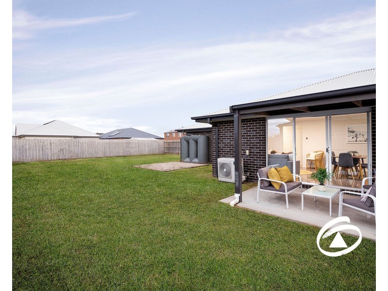 11 Amber Lane, Koo Wee Rup VIC 3981