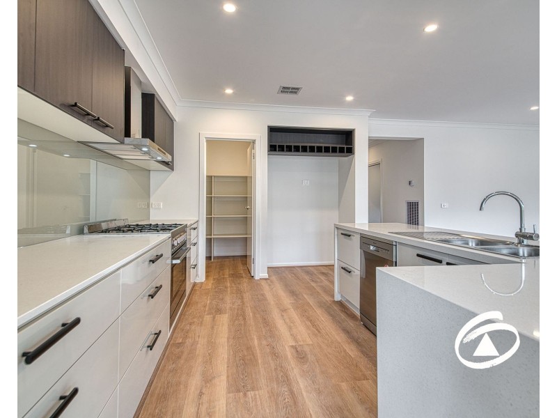 6 Ecology Crescent, Officer VIC 3809