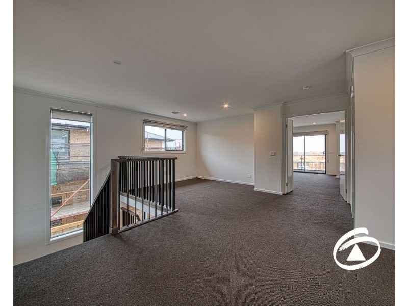 6 Ecology Crescent, Officer VIC 3809