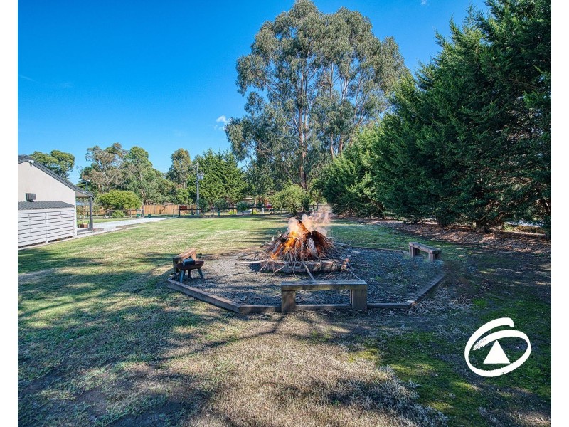 2 Greenhill Court, Bunyip VIC 3815