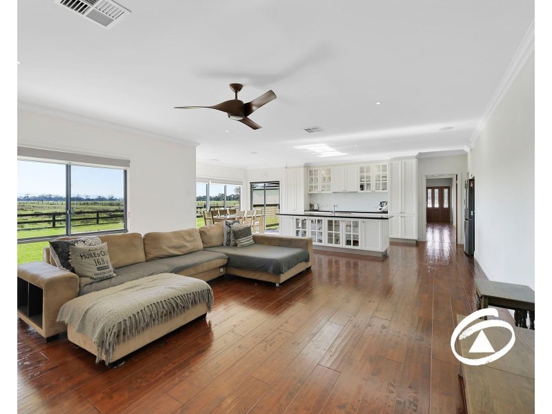 415 Thwaites Road, Yannathan VIC 3981