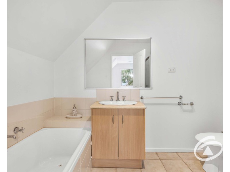 3 Clearwater Drive, Pakenham VIC 3810