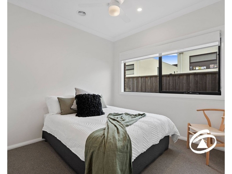 4 Coalport Rise, Officer VIC 3809