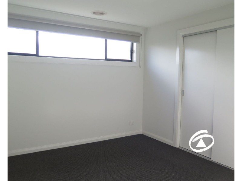 7 Eliot Avenue, Officer VIC 3809