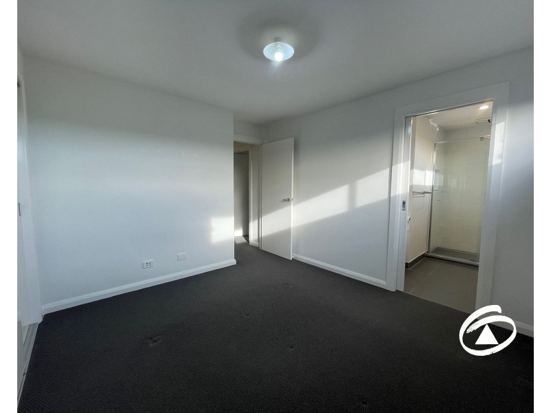 7 Eliot Avenue, Officer VIC 3809